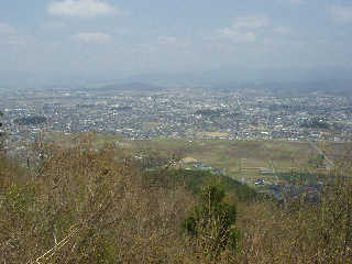 �����_�Ђ��猩���낷�đ�̒����݁B