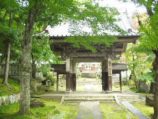 ���R�ɂ���ߕz�R�������̎R��B�u�߂̉��Ԃ��v�̖��b���`�����Ă���B