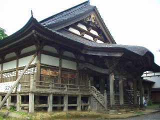 �S��C��l�̑��g�������u����Ă��钍�A���B