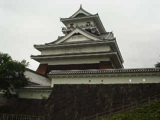 ��R��V��t�B����ɂȂ��Ă���ꂽ���̂Œ��͗��j�����قƂȂ��Ă���B�ʖ�������B