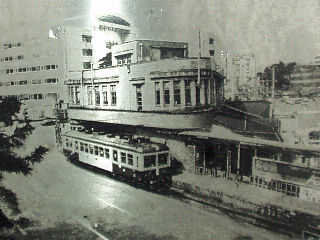 �����O�i���R�O�j�w�B���݂͌����ƂȂ��Ă���B