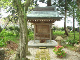 �u�����t�v�̉�������������̊Z���������ꂽ�B