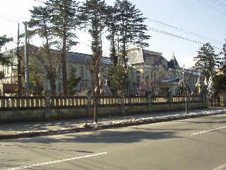 ���đ򍂓��H�Ɗw�Z�{��