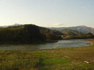 �D�̓�ł���������t�߂̍ŏ��B