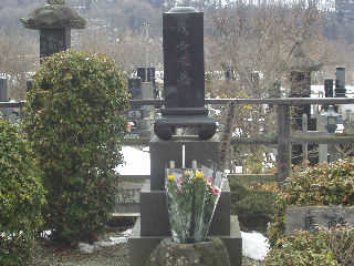 ��򎛂ɂ���΋g�̕�B