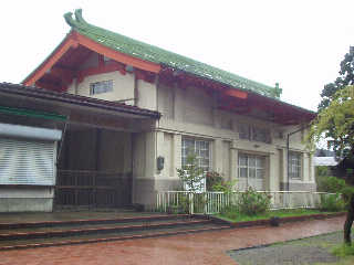 �P�󎛓S���L�O�فB���Ă̏�����ʓ���l���P�󎛉w�B