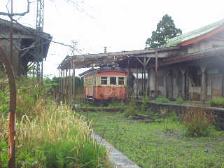 �P�󎛉w�Ղ̏�����ʓd�ԁi�O����j