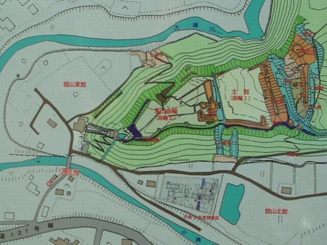 �ڎR������ɂ���ڎR��̐}�B��Ɉ͂܂ꂽ�v�Q�Őt��ȂǈɒB���̎R��̍\���̌��_�Ƃ����B